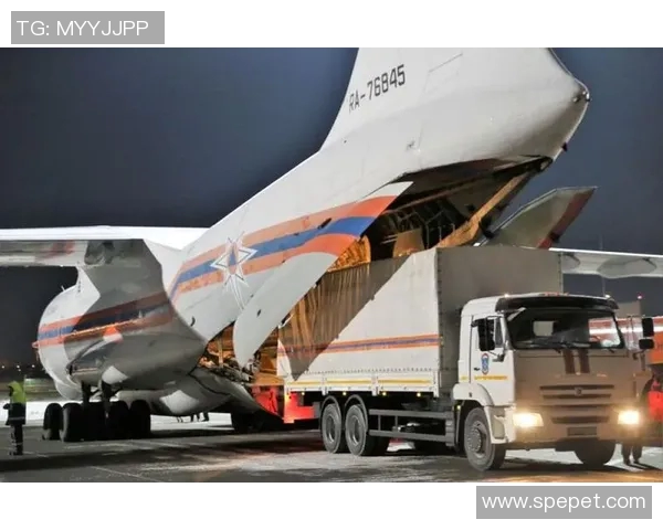 世界足球明星携手抗击肺炎传递希望与团结的力量