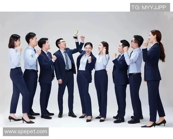 足球明星与艺人同框瞬间展现魅力与风采的精彩合影集锦 足球明星与艺人同框瞬间展现魅力与风采的精彩合影集锦